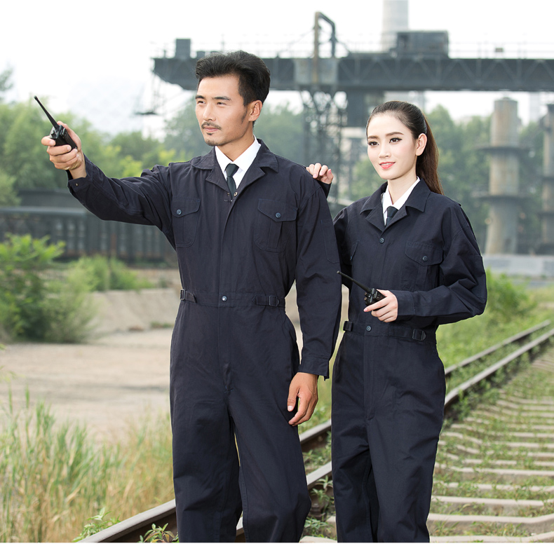 連體工作服